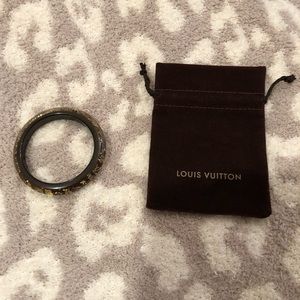 Inclusion bracelet